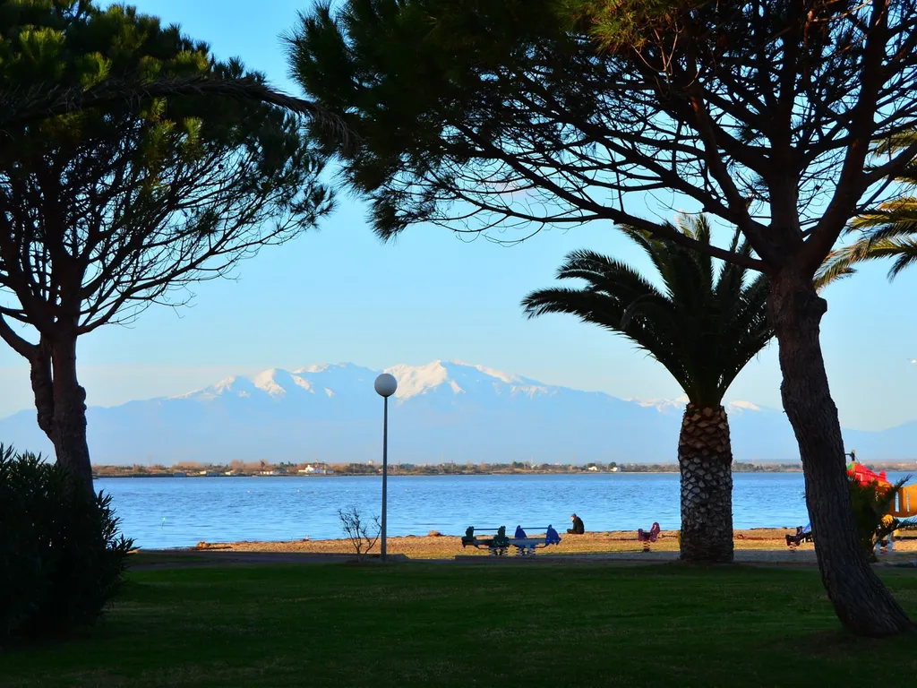 Pic du Canigou över laguinen